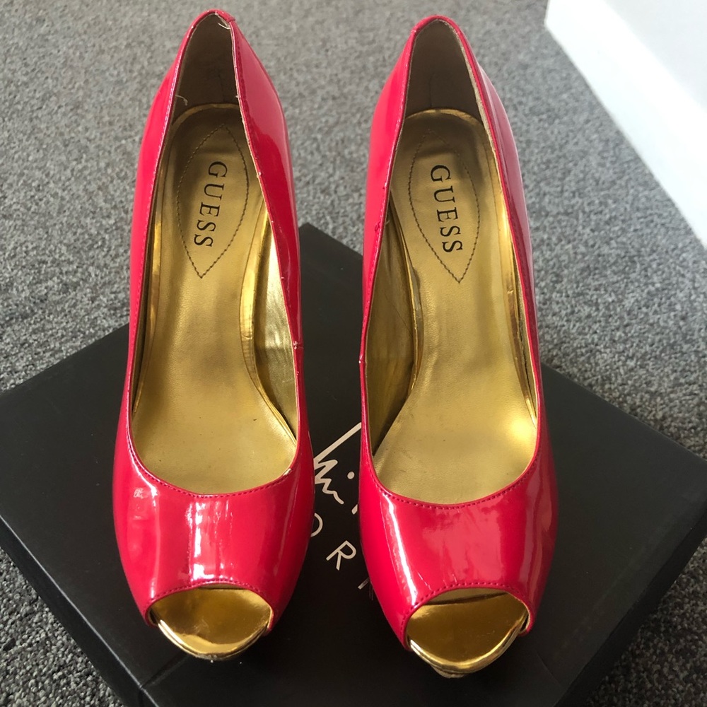 GUESS Open-Toe Pumps - Picture 3 of 5